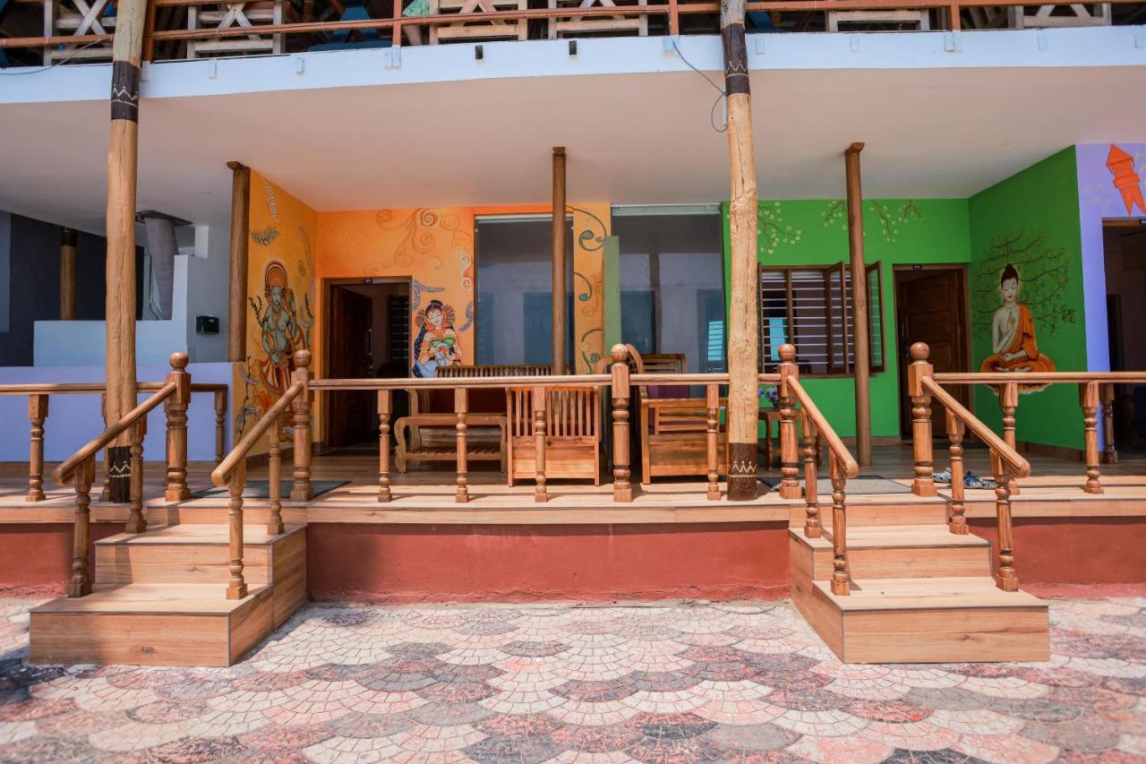 ורקלה Black Beach Resort מראה חיצוני תמונה