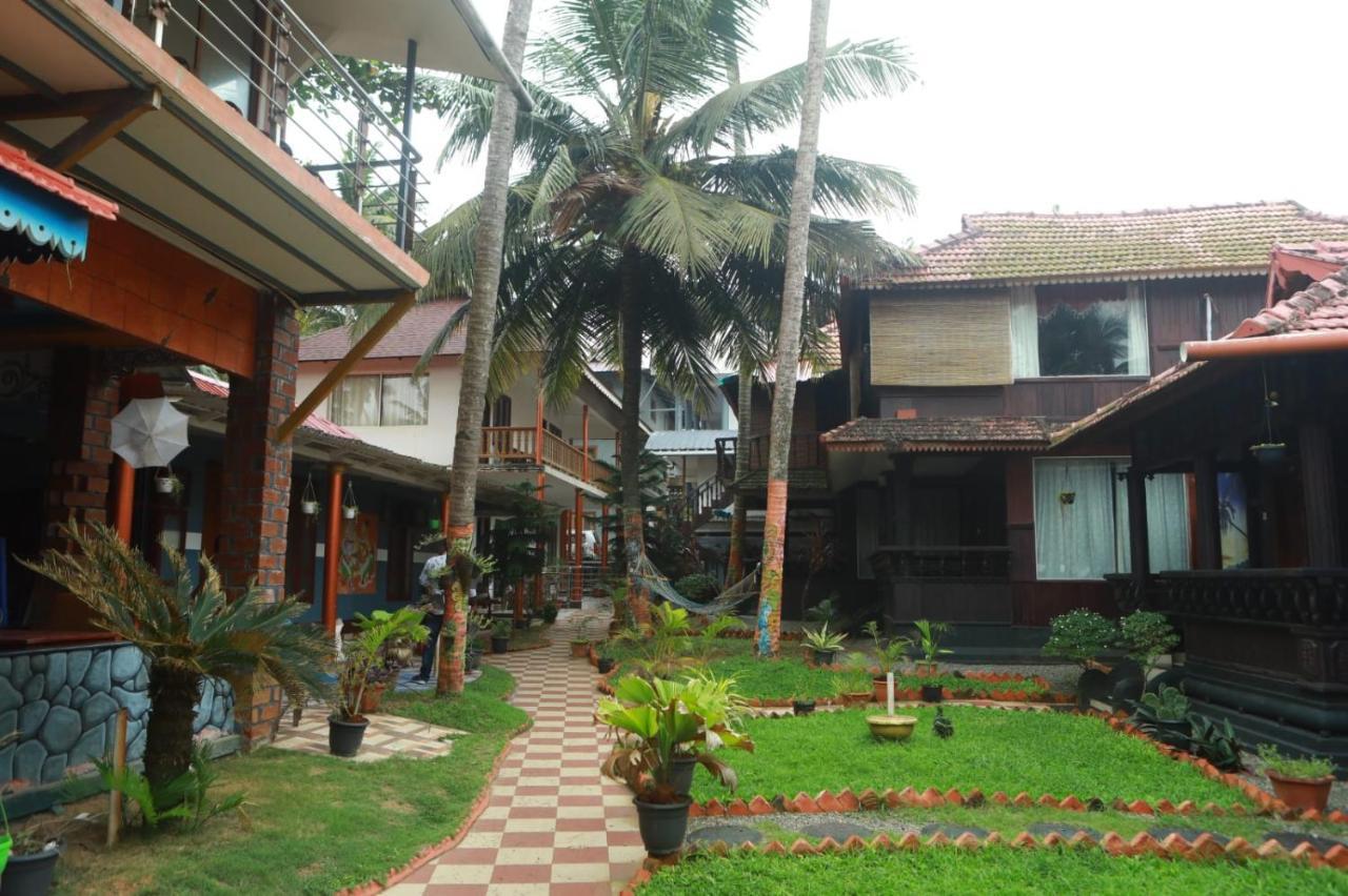 ורקלה Black Beach Resort מראה חיצוני תמונה