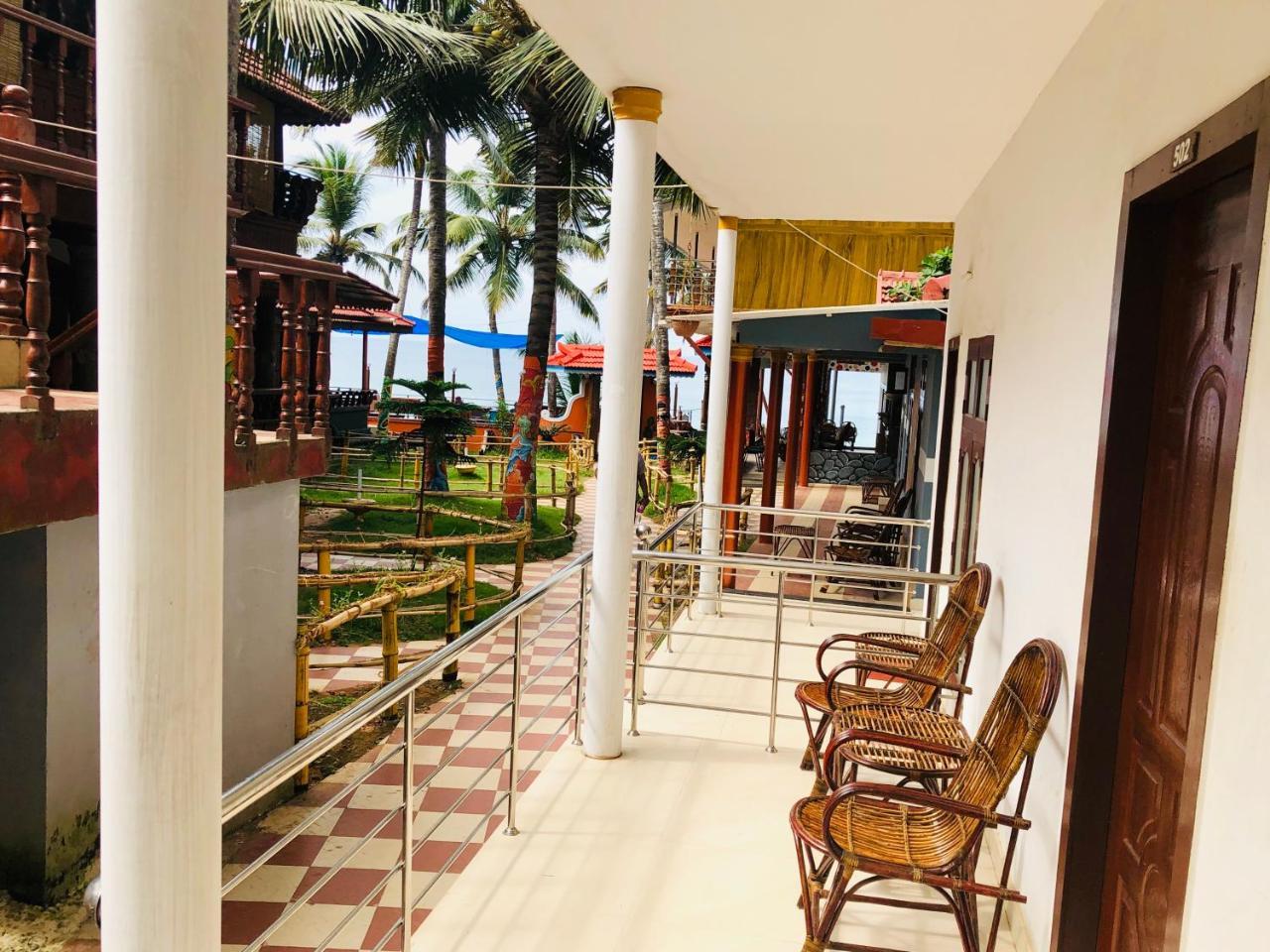ורקלה Black Beach Resort מראה חיצוני תמונה