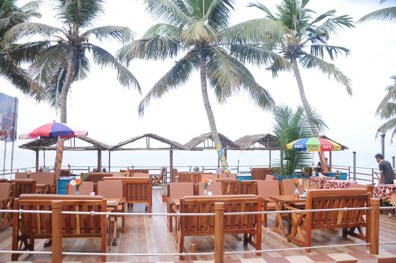 ורקלה Black Beach Resort מראה חיצוני תמונה